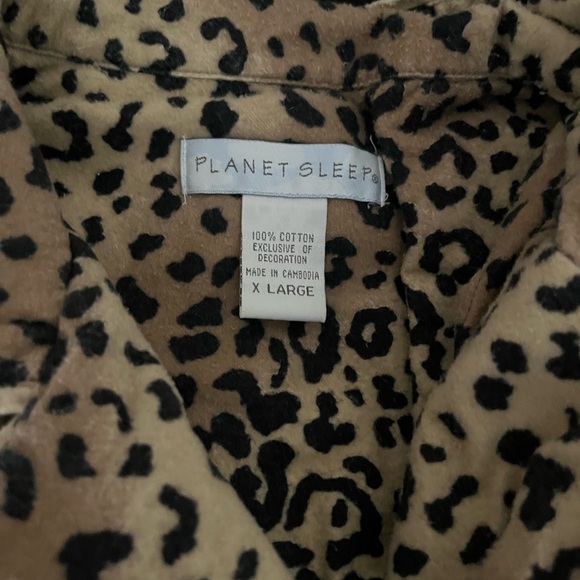 EUC Flannel Leopard Print junior sized Pajama Set - Picture 2 of 9